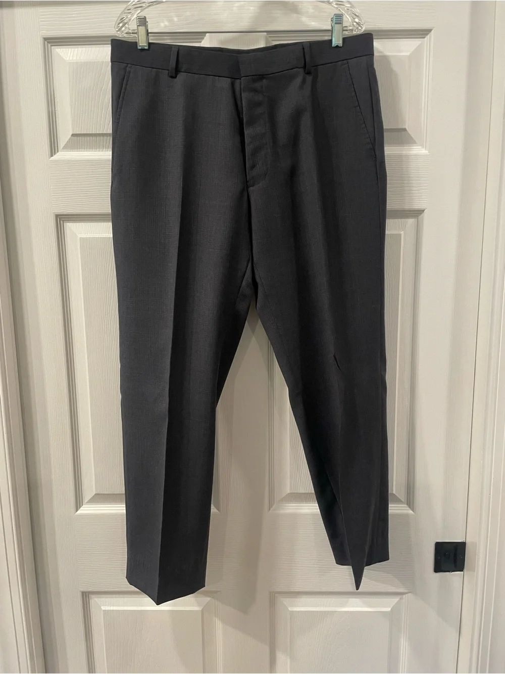 Jos. A. Bank Men's Dark Gray Slim Fit 41R Two-Button Suit 35W